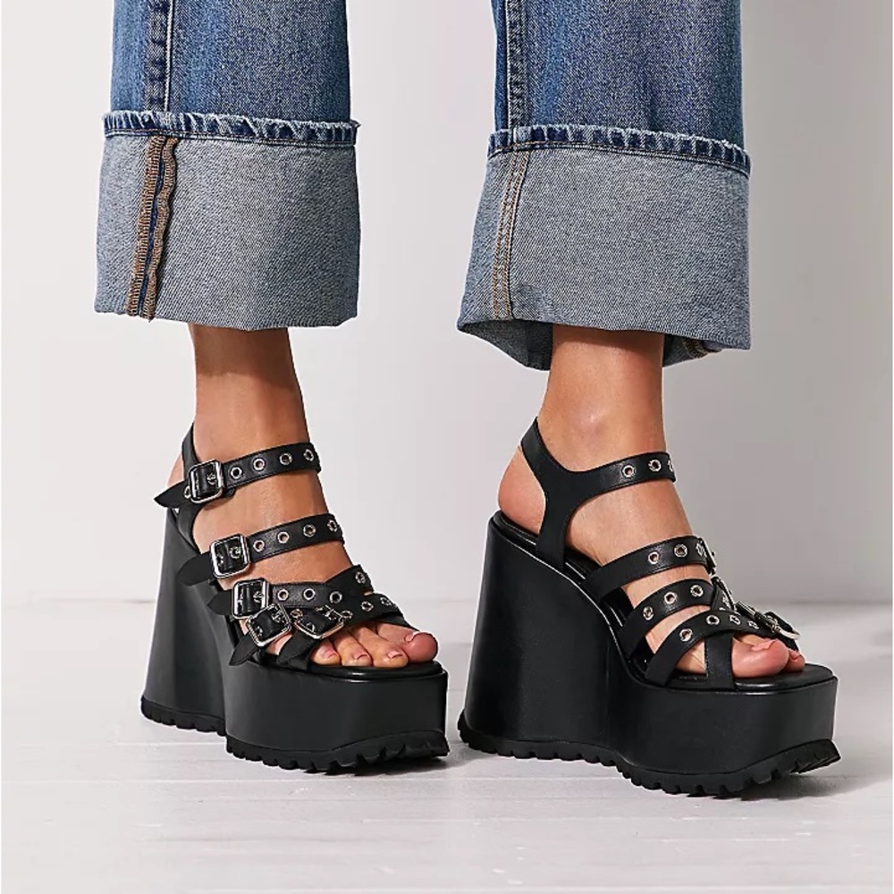 JEFFREY CAMPBELL Sherrie Strappy Platforms - Picture 3 of 5